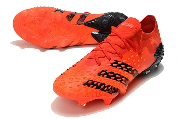 Adidas Predator Freak . 1 FG || (Orange)